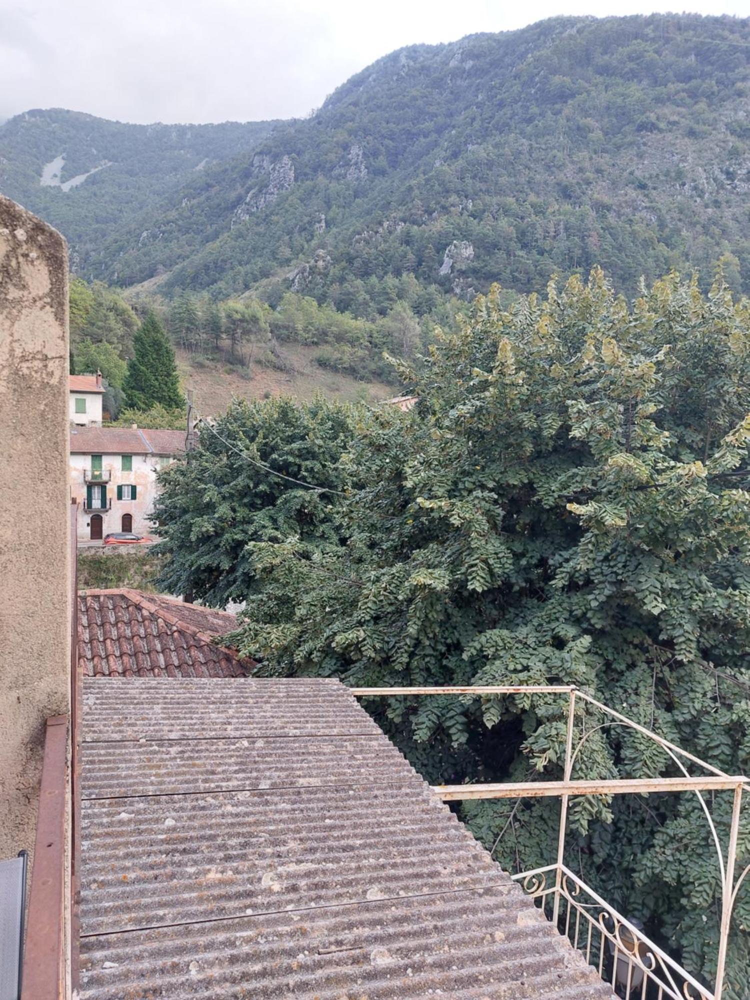 Studio Meuble Au Pied Du Mercantour Fontan Bagian luar foto